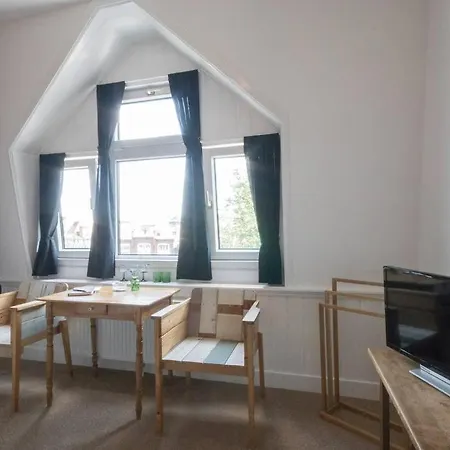 Bed & Breakfast Valkenbos Den Haag